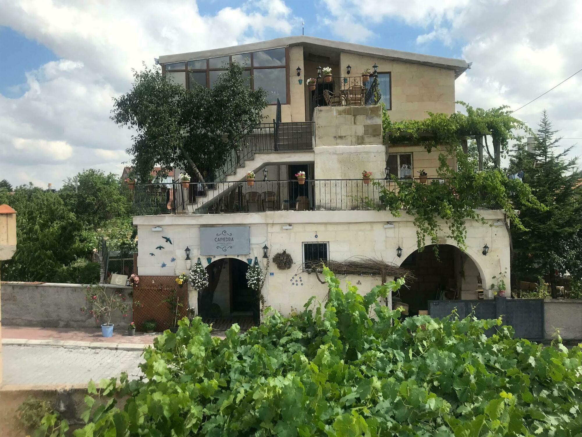 فندق كابيدرا أُتْشيسار المظهر الخارجي الصورة